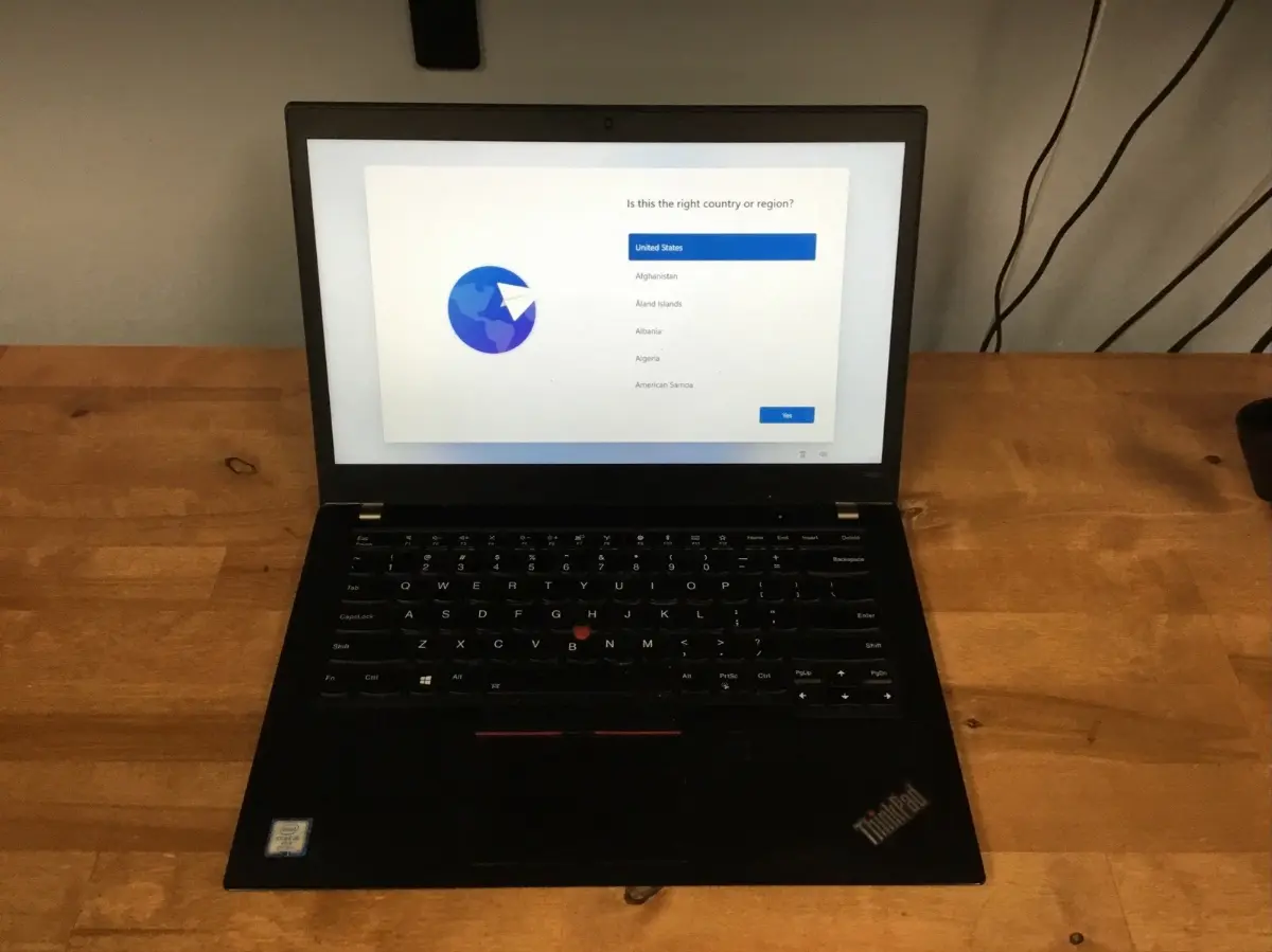 Lenovo Thinkpad T490s 14” i5-8350U 1.70GHz 16GB RAM 256GB SSD