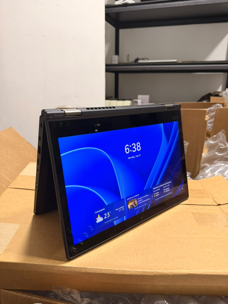 Lenovo Yoga ThinkPad 13.3" Laptop : i5 8th Gen | 8GB Ram 128GB SSD | Windows - Refurb