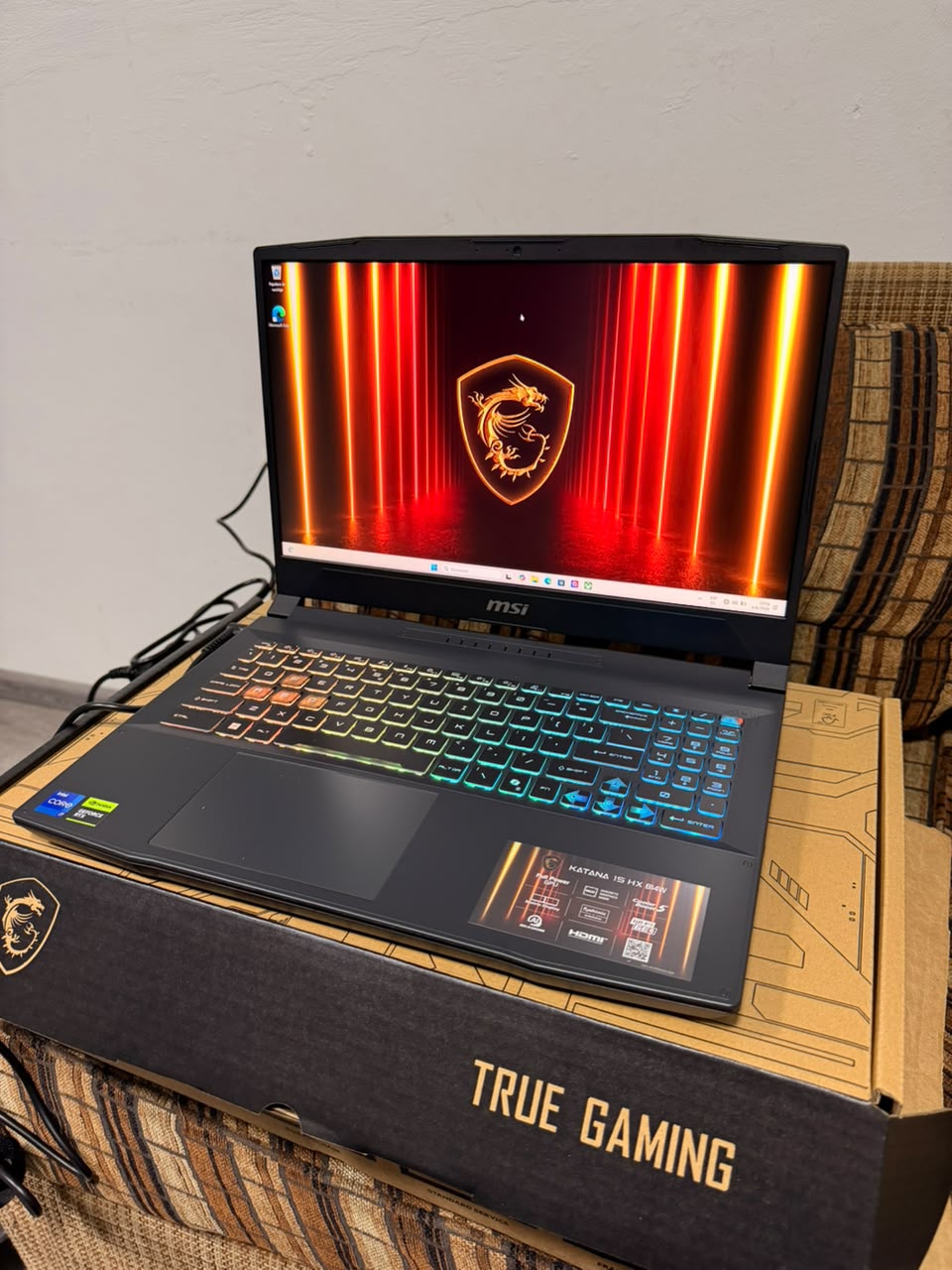 NUEVA MSI Katana 15.6" Gaming Laptop i7-14650HX NVIDIA RTX 5070 8GB 16GB DDR5 1TB SSD